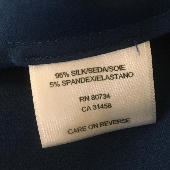 BCBG NWT Persian blue pleated halter top size M - Picture 3 of 5